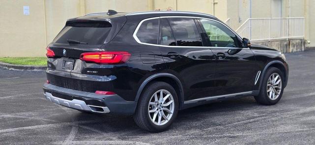 Photo of 2019 Jet Black BMW X5