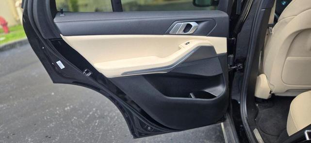 Photo of 2019 Jet Black BMW X5