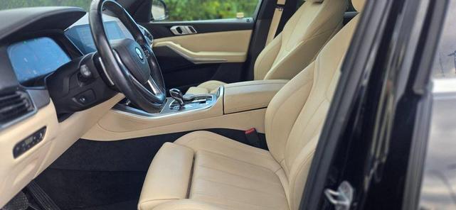 Photo of 2019 Jet Black BMW X5