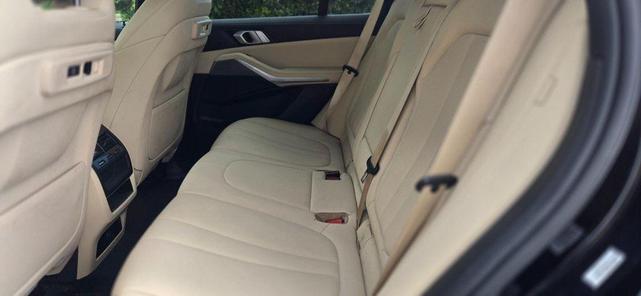 Photo of 2019 Jet Black BMW X5