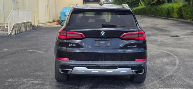 Photo of 2019 Jet Black BMW X5