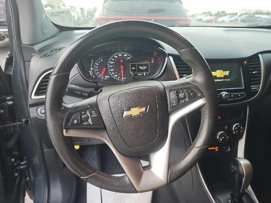 Photo of 2017 Nightfall Gray Metallic Chevrolet Trax