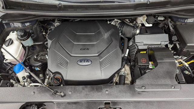 Photo of 2020 Aurora Black Kia Sedona