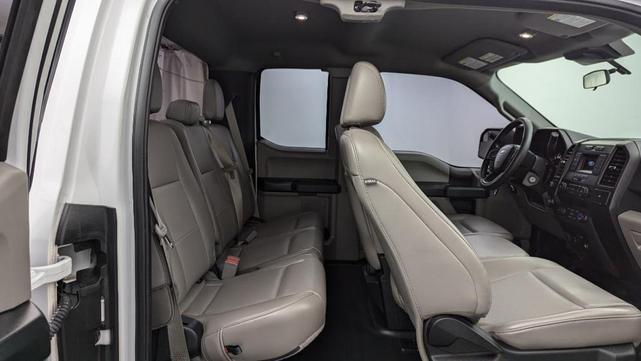 Photo of 2019 Oxford White Ford F-150