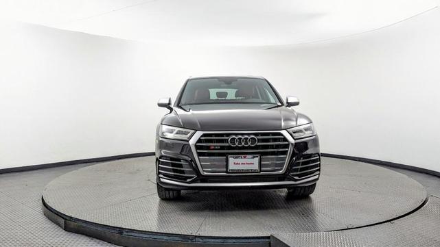 Photo of 2019 Mythos Black Metallic Audi SQ5