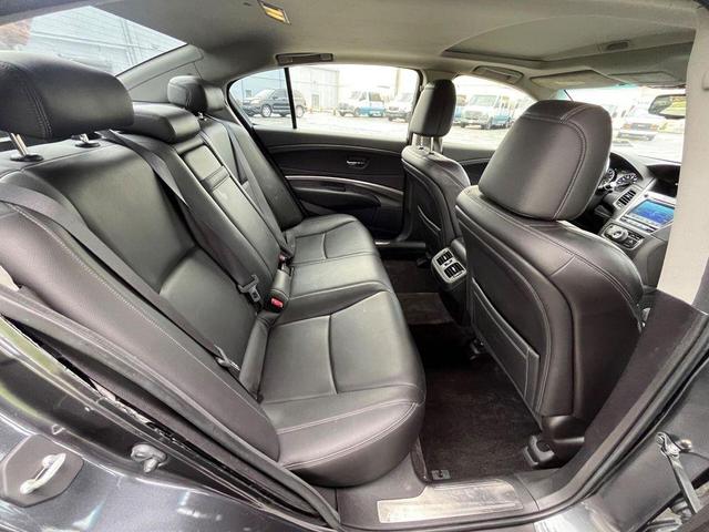 Photo of 2014 Graphite Luster Metallic Acura RLX
