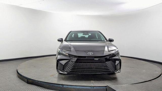 Photo of 2025 Midnight Black Metallic Toyota Camry