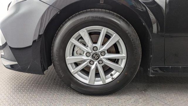 Photo of 2025 Midnight Black Metallic Toyota Camry