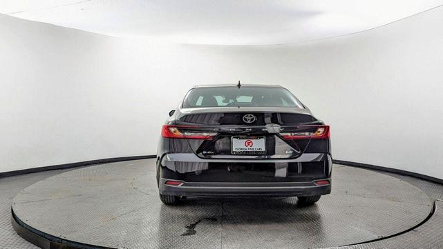 Photo of 2025 Midnight Black Metallic Toyota Camry