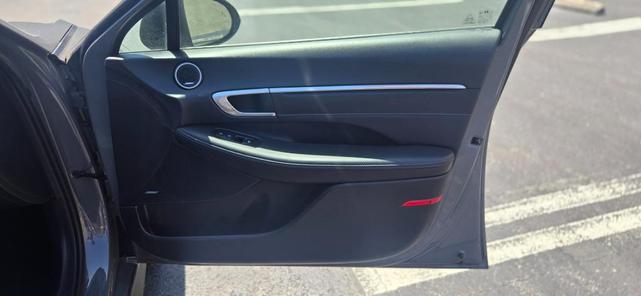 Photo of 2023 Hampton Gray Hyundai SONATA