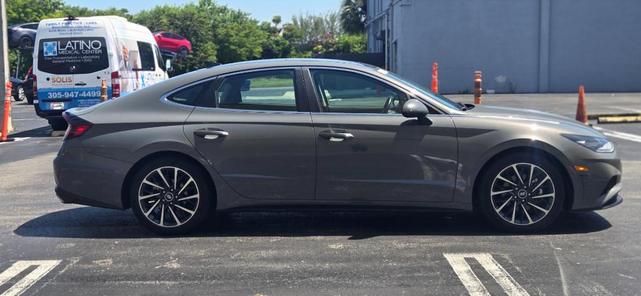 Photo of 2023 Hampton Gray Hyundai SONATA