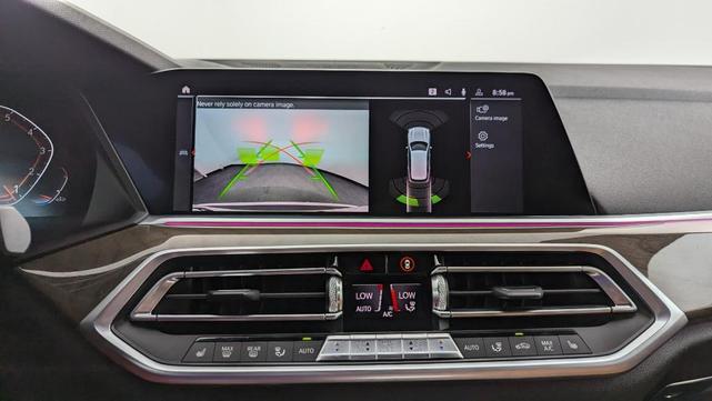 Photo of 2019 Mineral White Metallic BMW X5