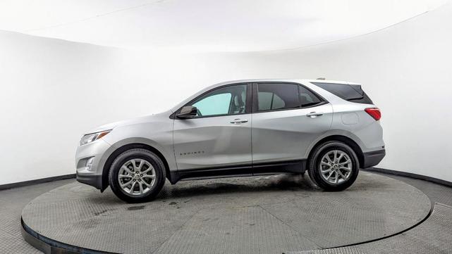 Photo of 2021 Silver Ice Metallic Chevrolet Equinox