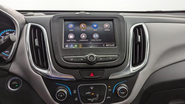 Photo of 2021 Silver Ice Metallic Chevrolet Equinox