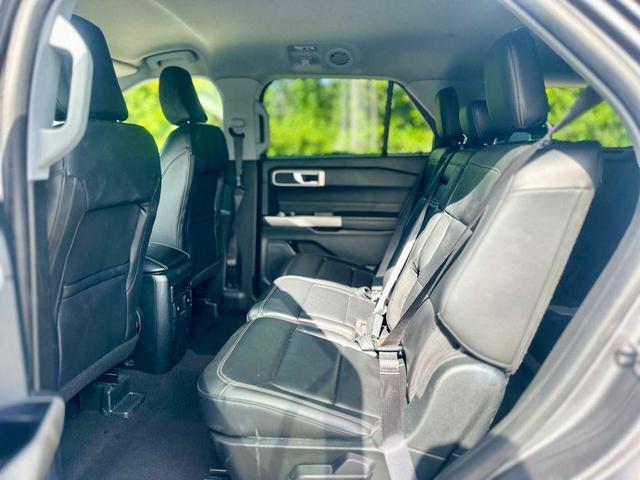 Photo of 2023 Carbonized Gray Metallic Ford Explorer