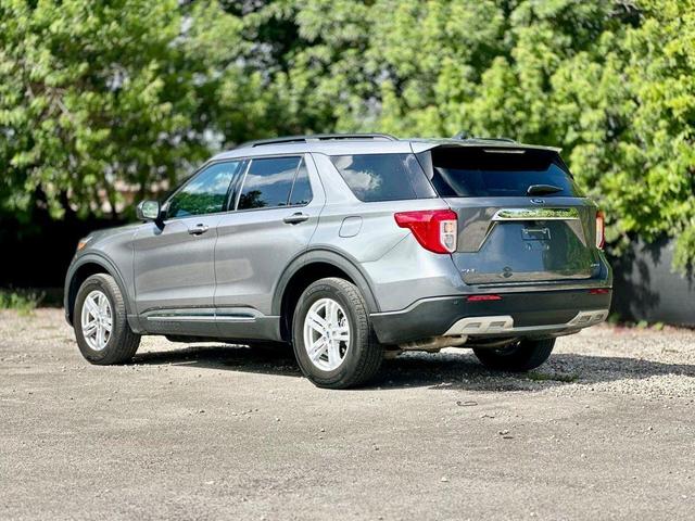 Photo of 2023 Carbonized Gray Metallic Ford Explorer