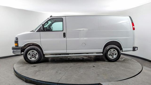 2022 GMC Savana 2500