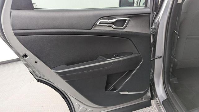 Photo of 2023 Steel Gray Kia Sportage