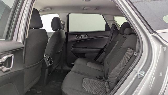Photo of 2023 Steel Gray Kia Sportage