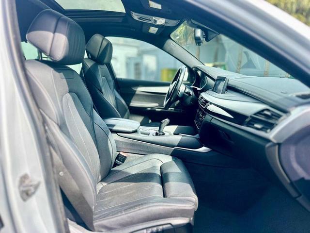 Photo of 2019 Pearl Silver Metallic BMW X6