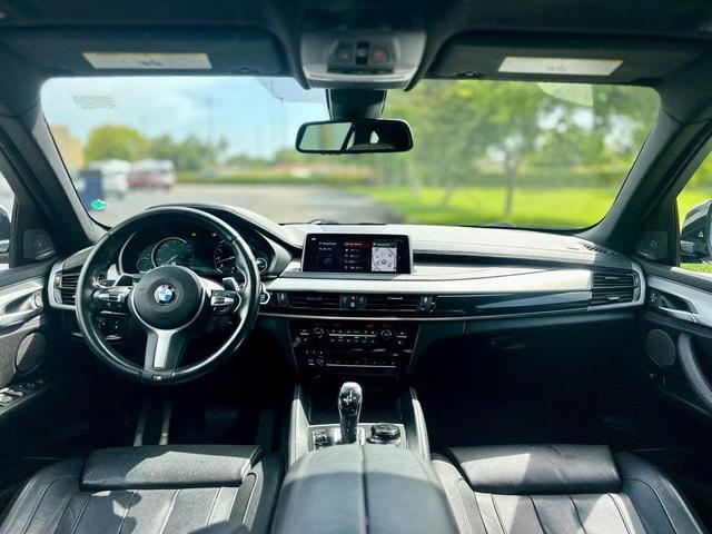 Photo of 2019 Pearl Silver Metallic BMW X6