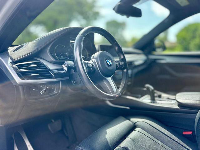 Photo of 2019 Pearl Silver Metallic BMW X6