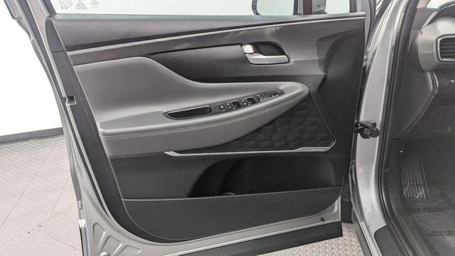Photo of 2022 Shimmering Silver Hyundai SANTA FE