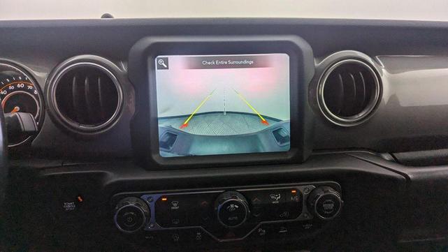 Photo of 2020 Black Clearcoat Jeep Gladiator