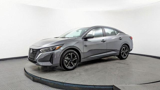 Photo of 2025 Gun Metallic Nissan Sentra