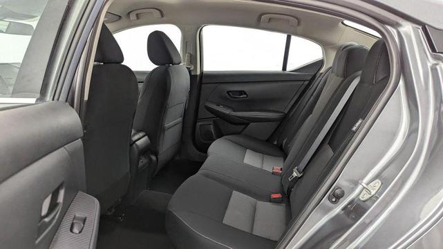 Photo of 2025 Gun Metallic Nissan Sentra