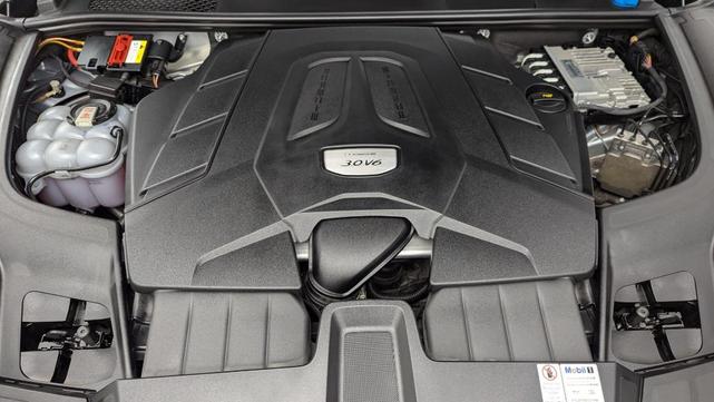 Photo of 2021 Silverstone Porsche Cayenne