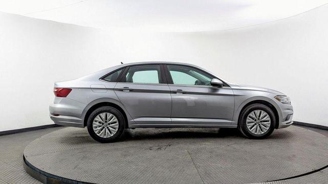 Photo of 2020 Pyrite Silver Metallic Volkswagen Jetta
