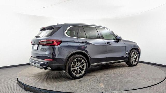 Photo of 2021 Arctic Gray Metallic BMW X5
