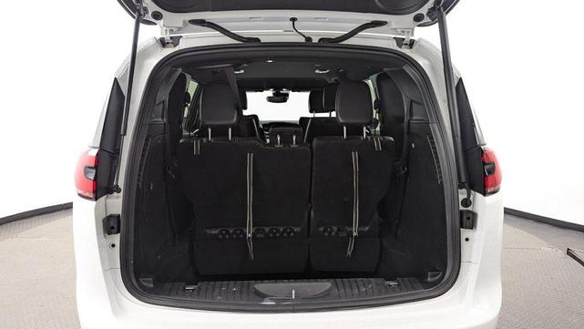 Photo of 2024 Bright White Clearcoat Chrysler Pacifica Hybrid