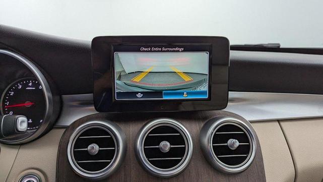 Photo of 2019 Emerald Green Metallic Mercedes-Benz C-Class