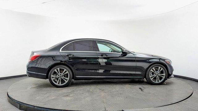 Photo of 2019 Emerald Green Metallic Mercedes-Benz C-Class