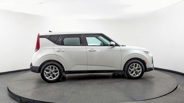 Photo of 2020 Snow White Pearl Kia Soul