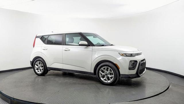 Photo of 2020 Snow White Pearl Kia Soul