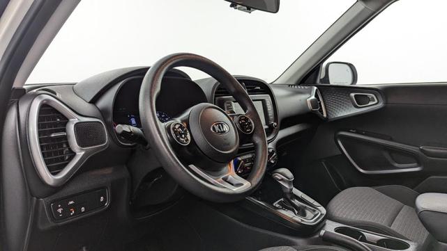 Photo of 2020 Snow White Pearl Kia Soul