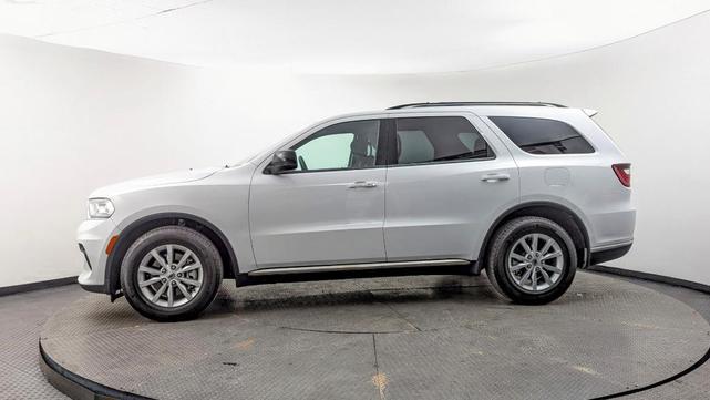 Photo of 2023 White Knuckle Clearcoat Dodge Durango