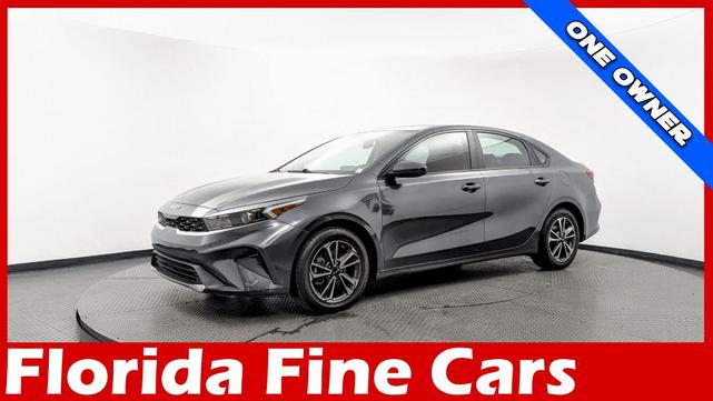 Photo of 2022 Gravity Gray Kia Forte
