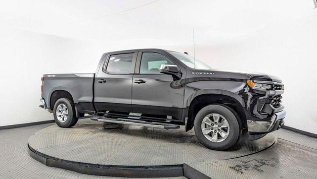 Photo of 2023 Black Chevrolet Silverado 1500