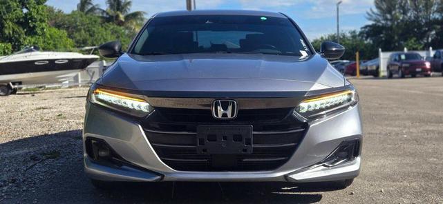 Photo of 2021 Lunar Silver Metallic Honda Accord