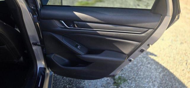 Photo of 2021 Lunar Silver Metallic Honda Accord