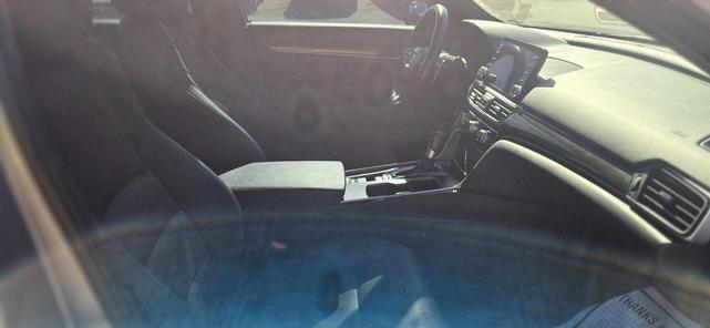 Photo of 2021 Lunar Silver Metallic Honda Accord