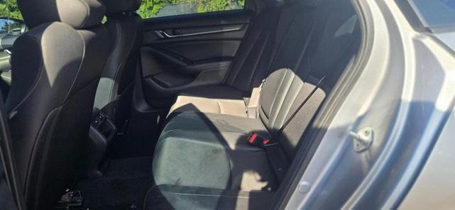 Photo of 2021 Lunar Silver Metallic Honda Accord