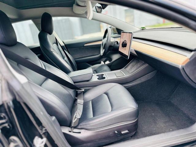Photo of 2023  Tesla Model 3