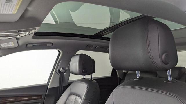 Photo of 2020 Ibis White Audi Q5