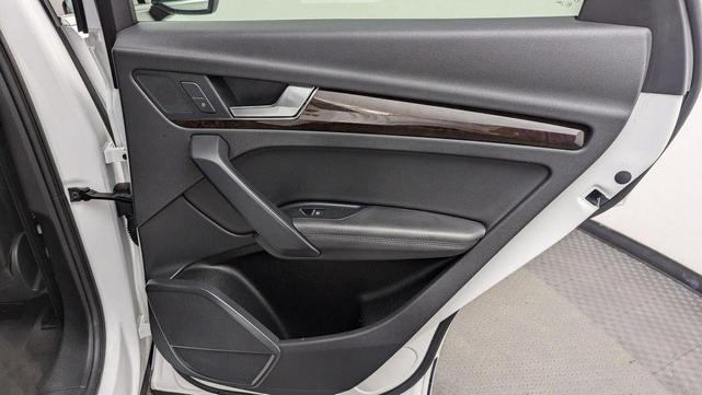 Photo of 2020 Ibis White Audi Q5