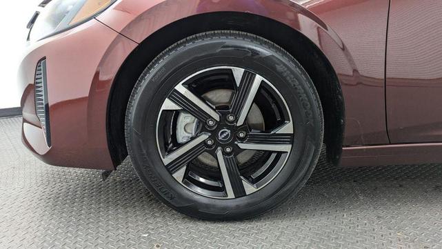 Photo of 2025 Rosewood Metallic Nissan Sentra